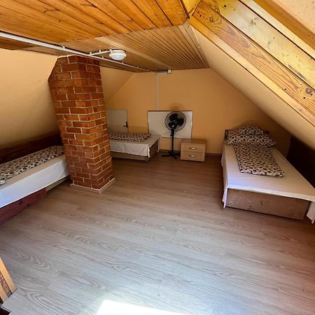 Tiszavirag Apartman Tiszakeszi Bagian luar foto