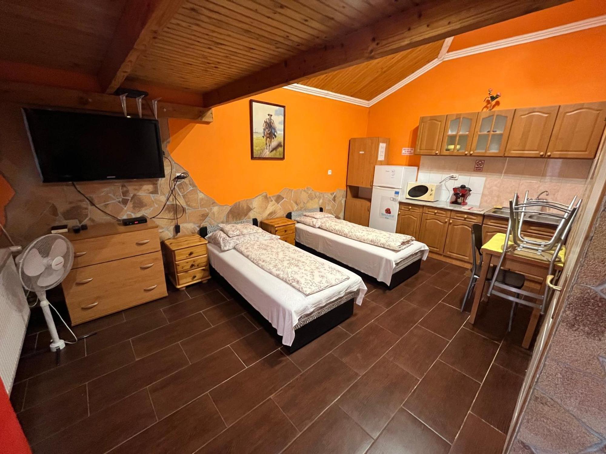 Tiszavirag Apartman Tiszakeszi Bagian luar foto