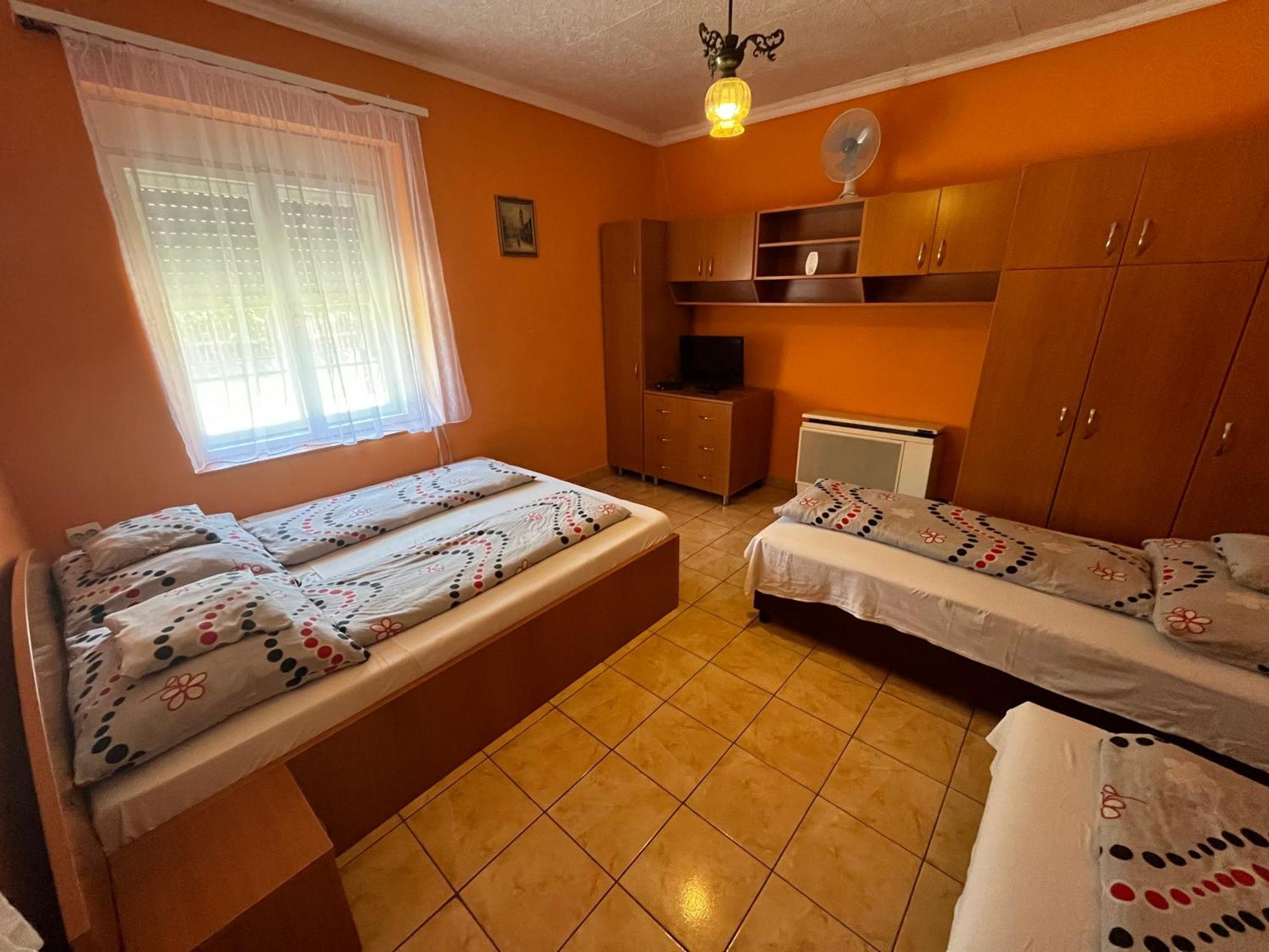 Tiszavirag Apartman Tiszakeszi Bagian luar foto