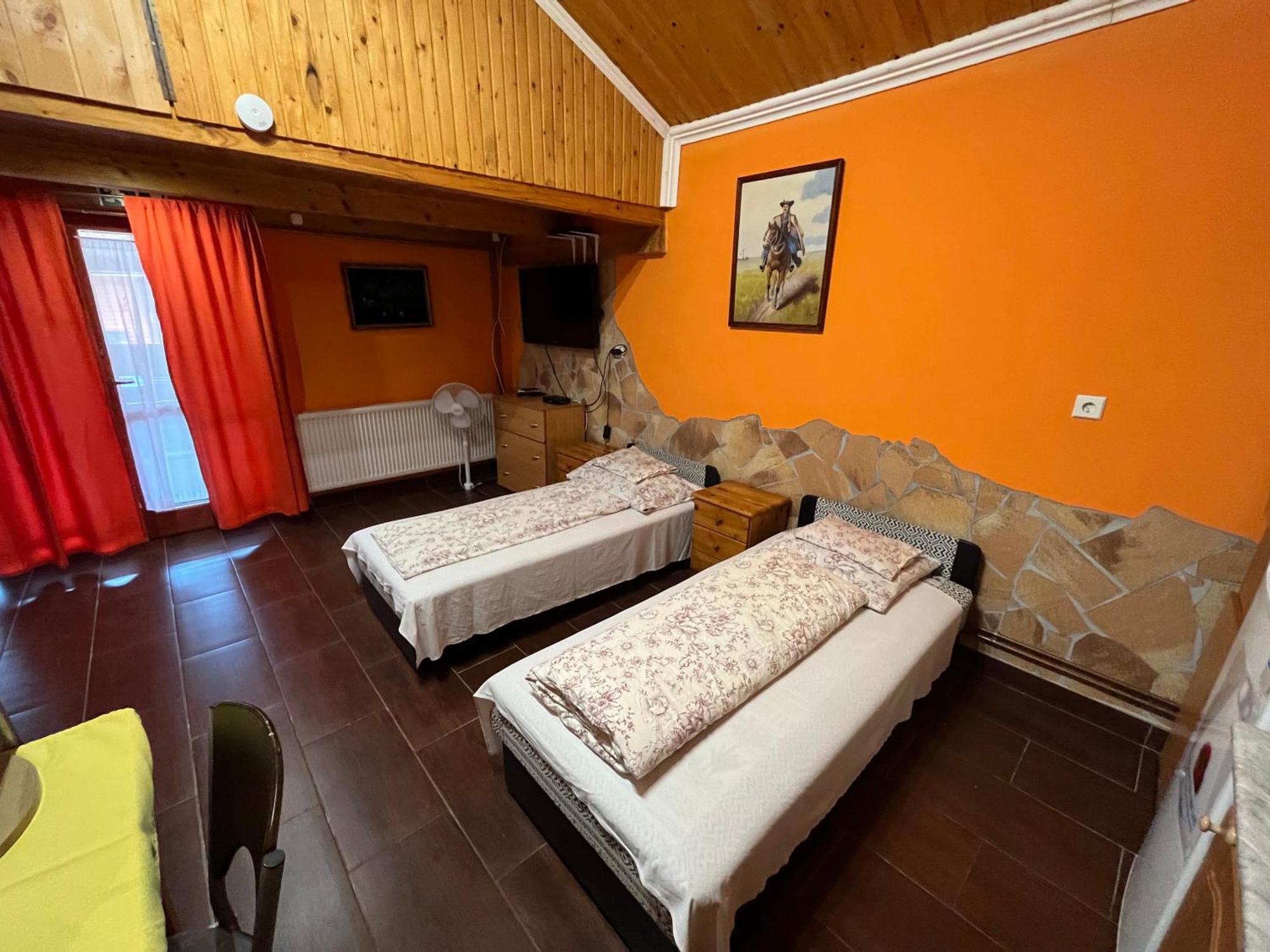 Tiszavirag Apartman Tiszakeszi Bagian luar foto