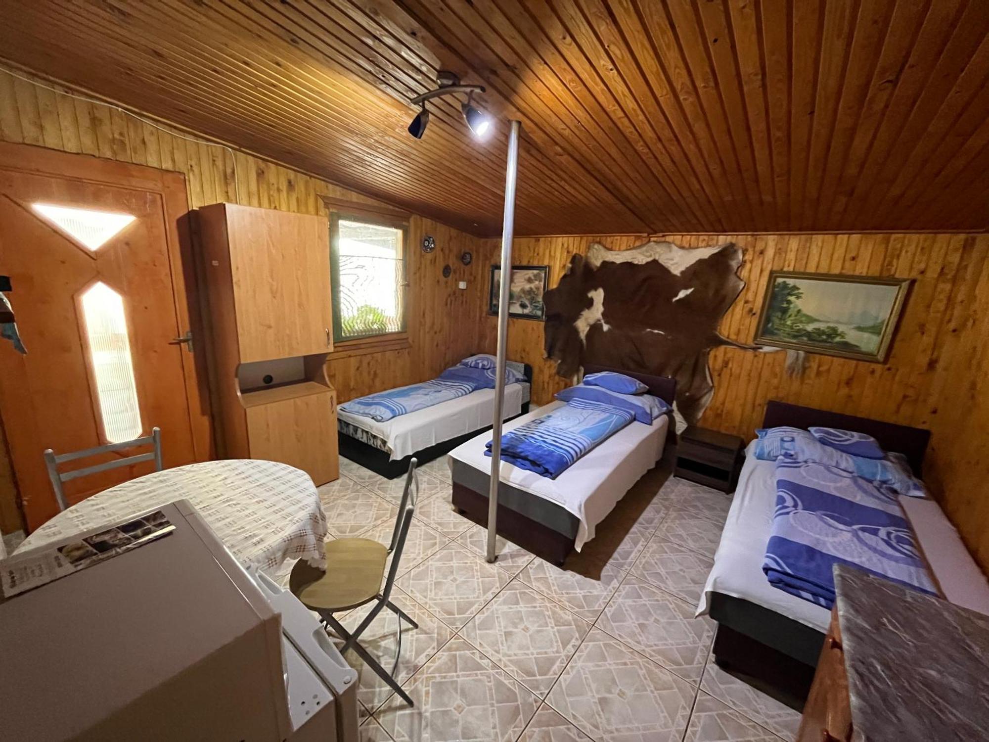 Tiszavirag Apartman Tiszakeszi Bagian luar foto