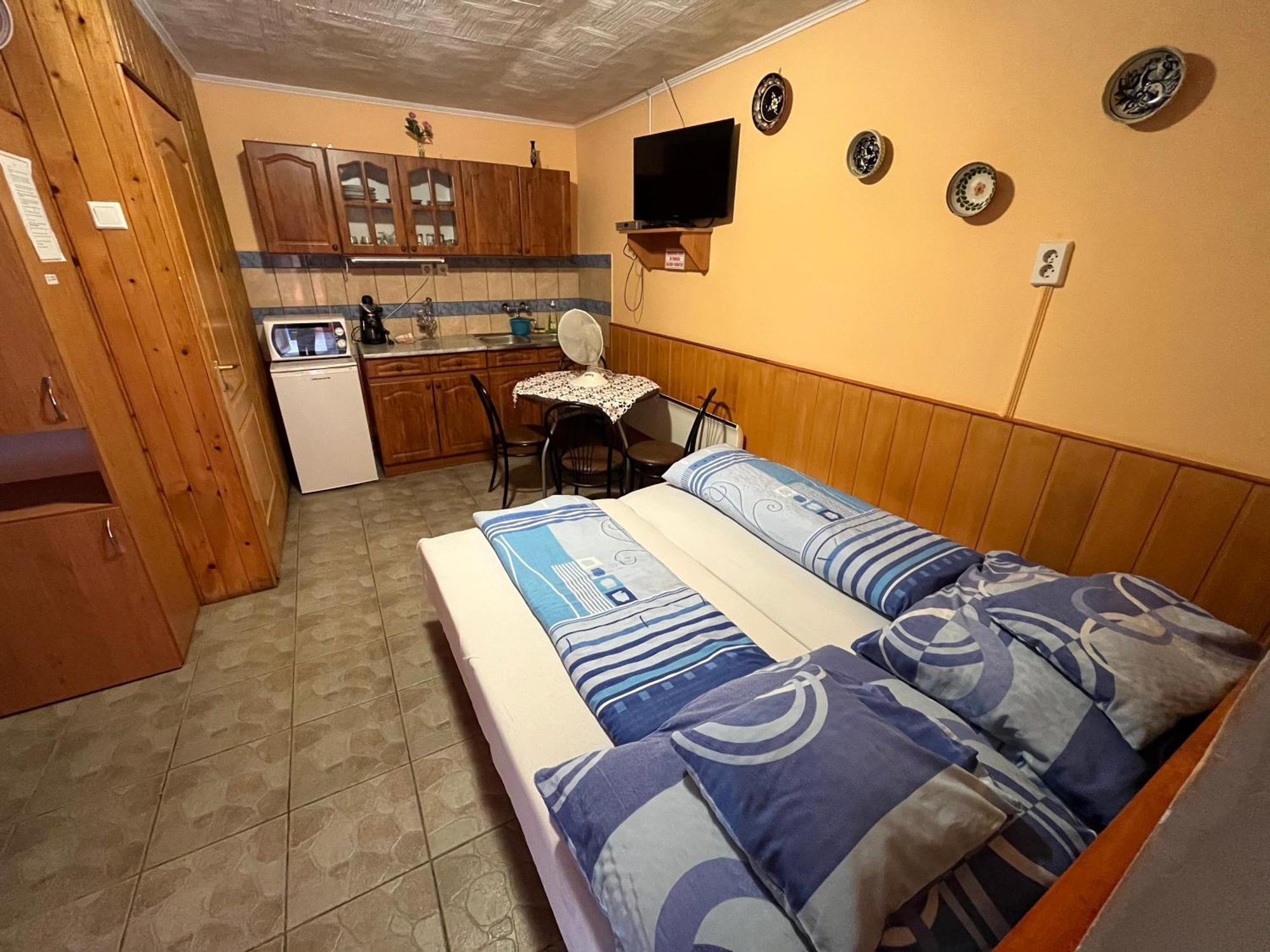 Tiszavirag Apartman Tiszakeszi Bagian luar foto