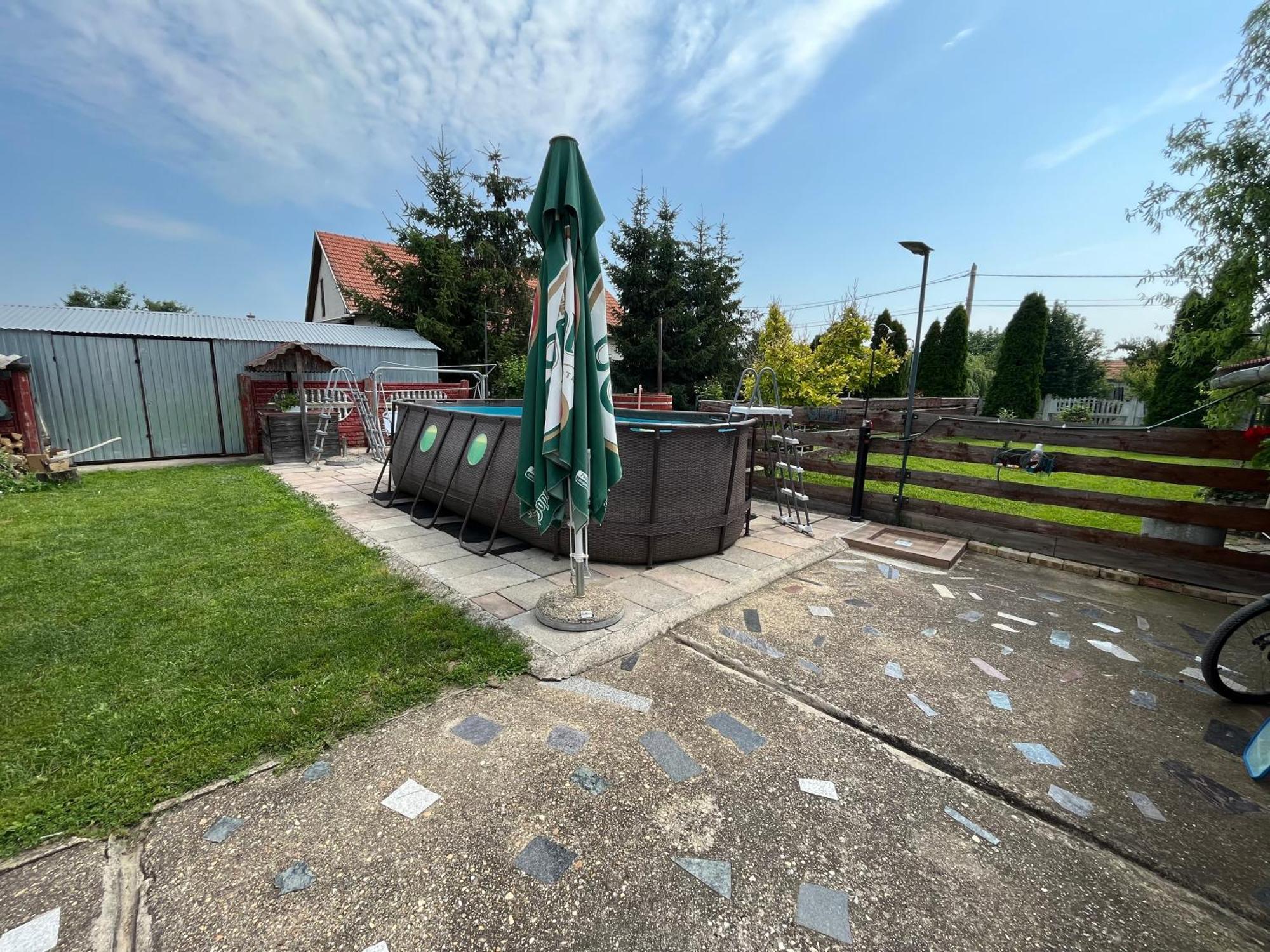 Tiszavirag Apartman Tiszakeszi Bagian luar foto